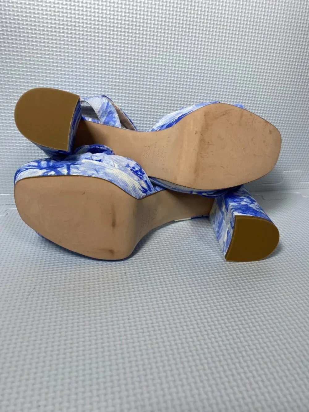 TED BAKER Hemmina Chinoiserie Tree Bow Platform Sandals Blue White 9 39.5 ($225)